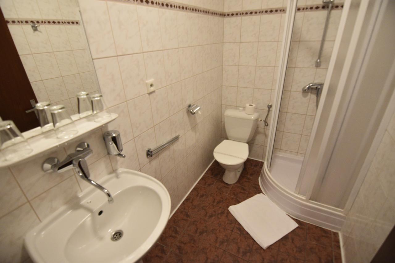 Hotel Napoleon Austerlitz Dış mekan fotoğraf