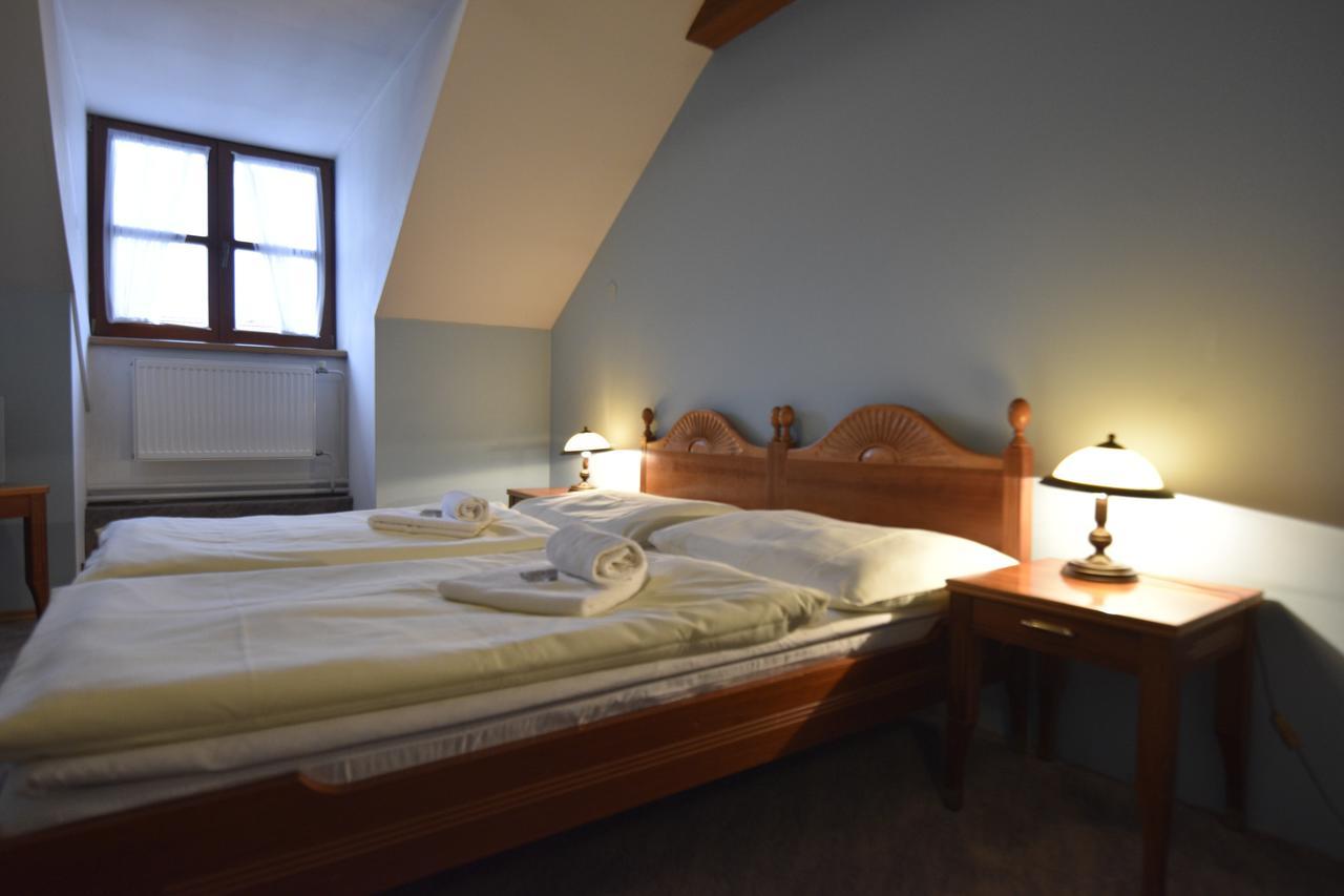Hotel Napoleon Austerlitz Dış mekan fotoğraf