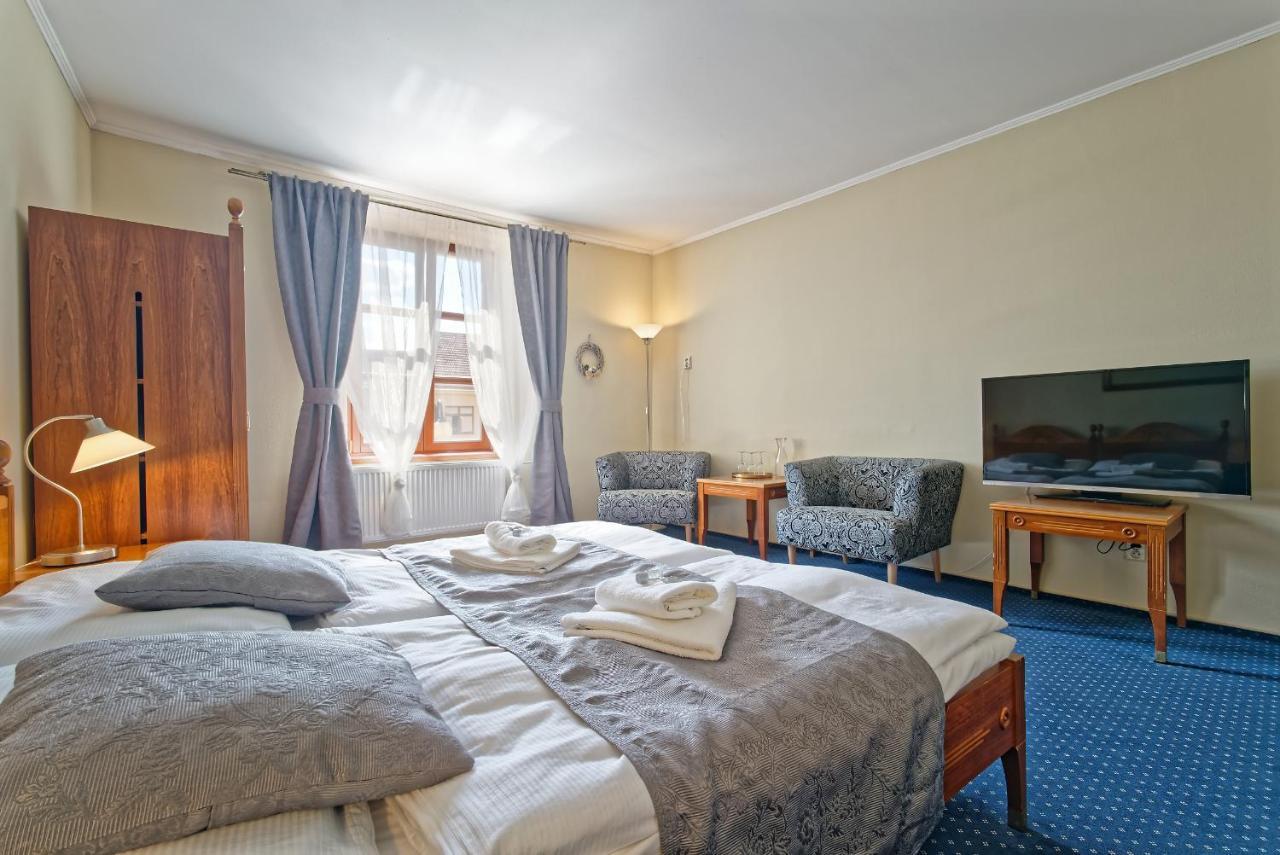 Hotel Napoleon Austerlitz Dış mekan fotoğraf