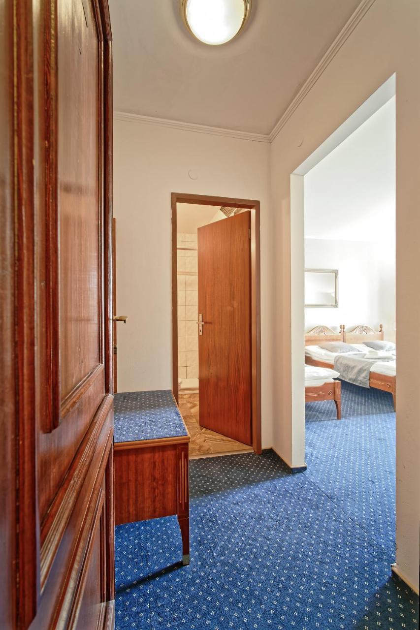 Hotel Napoleon Austerlitz Dış mekan fotoğraf