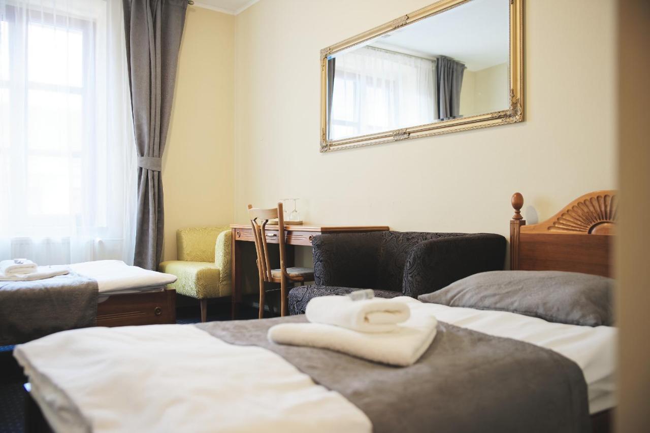 Hotel Napoleon Austerlitz Dış mekan fotoğraf