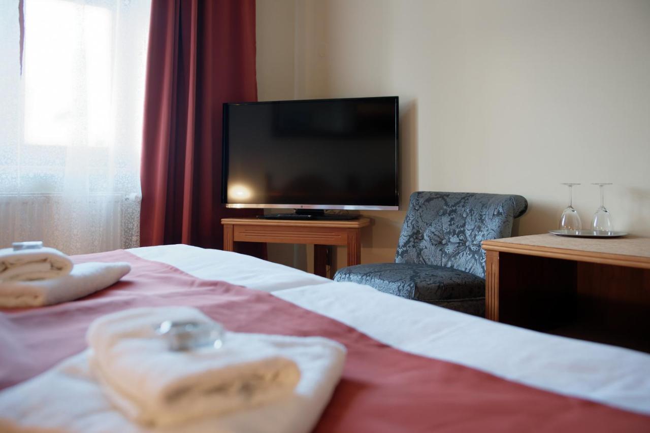 Hotel Napoleon Austerlitz Dış mekan fotoğraf