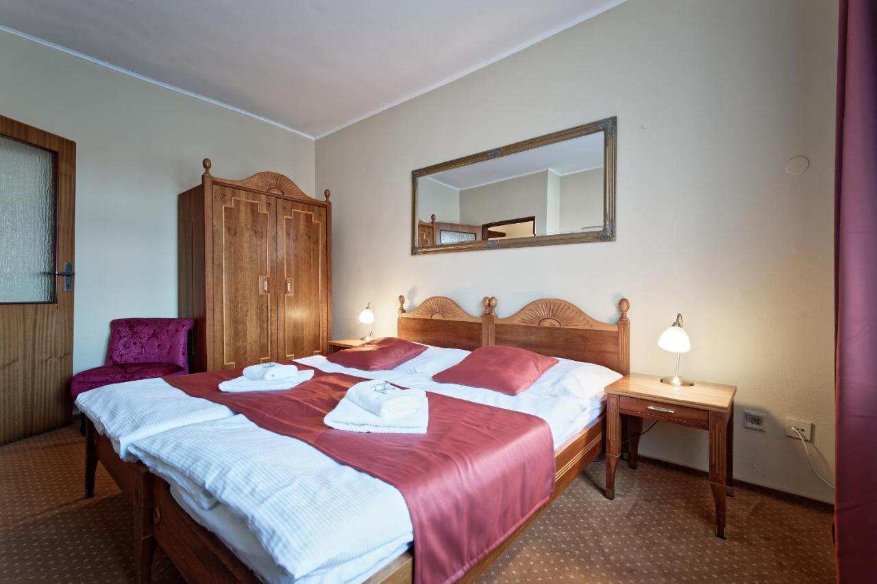 Hotel Napoleon Austerlitz Dış mekan fotoğraf