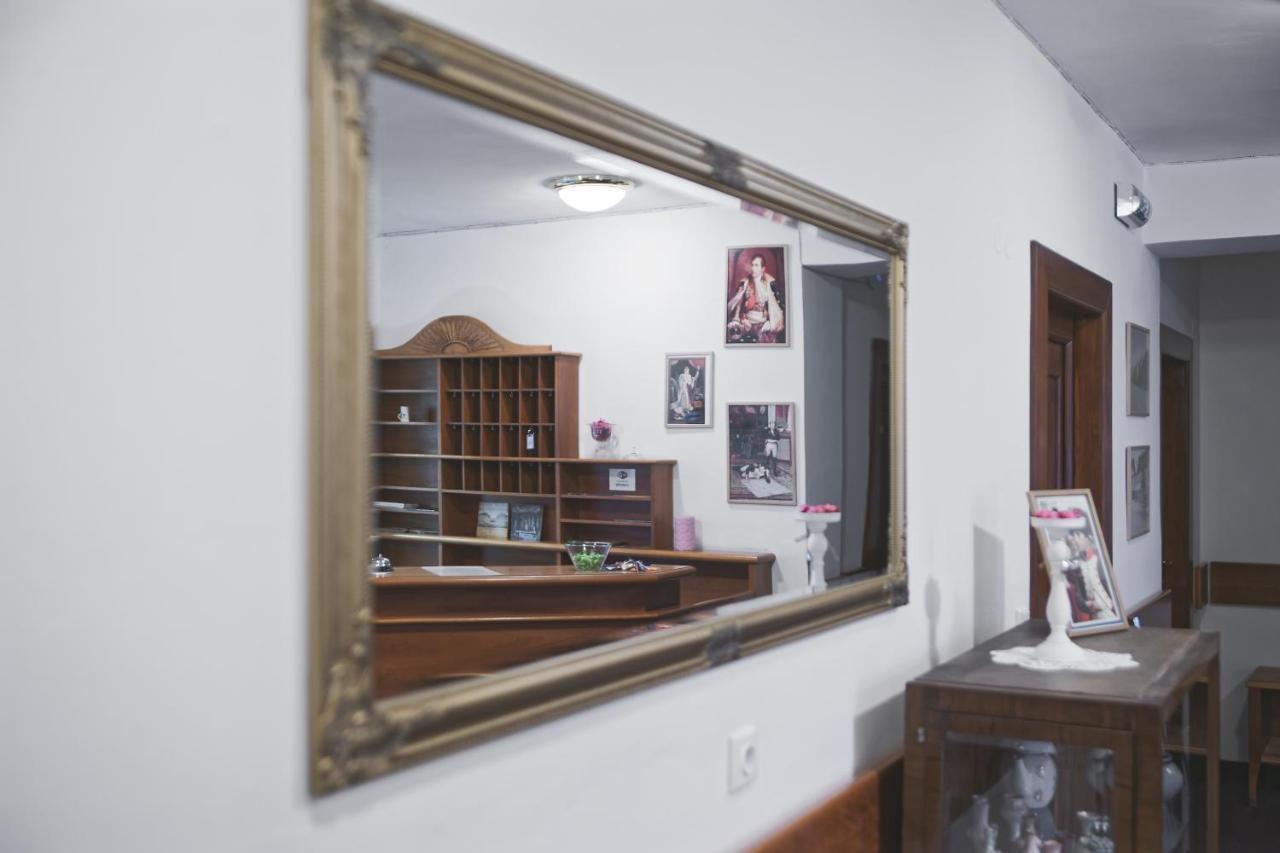Hotel Napoleon Austerlitz Dış mekan fotoğraf